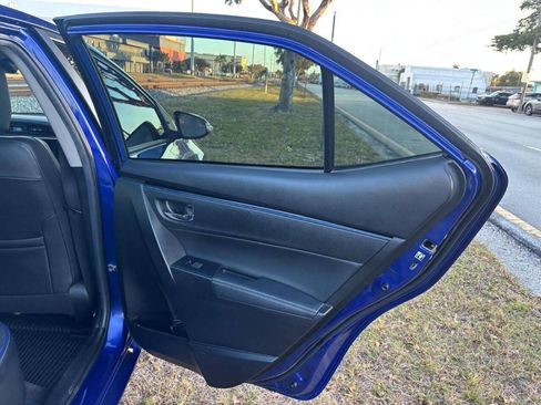 Used 2019 Toyota Corolla SE image 17