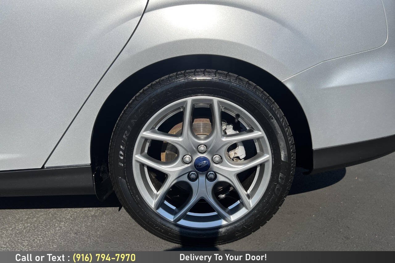 Used 2015 Ford Focus SE w/ Equipment Group 201A FWD image 10