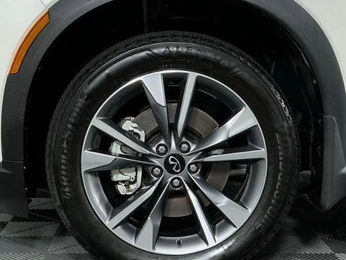 Certified 2024 INFINITI QX60 Luxe image 10