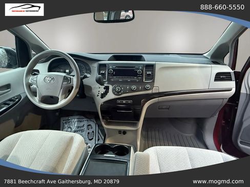 Used 2012 Toyota Sienna LE image 14