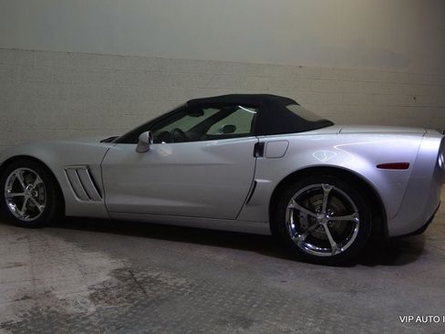 Used 2010 Chevrolet Corvette Grand Sport w/ Preferred Equipment Group RWD image 9