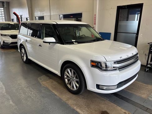 Used 2019 Ford Flex Limited FWD image 9