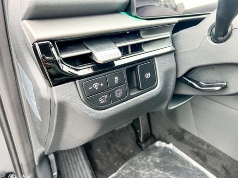 New 2026 Kia Sportage X-Line AWD/4WD image 17
