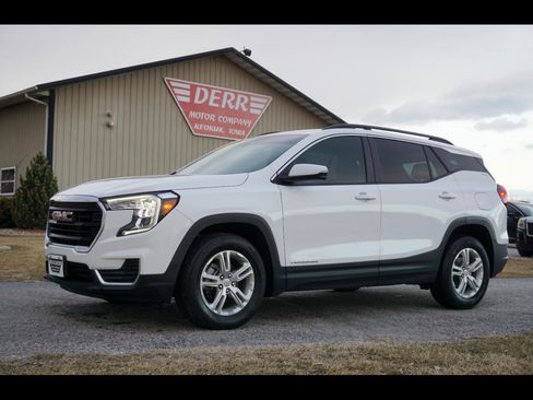 Used 2023 GMC Terrain SLE w/ Driver Convenience Package image 1