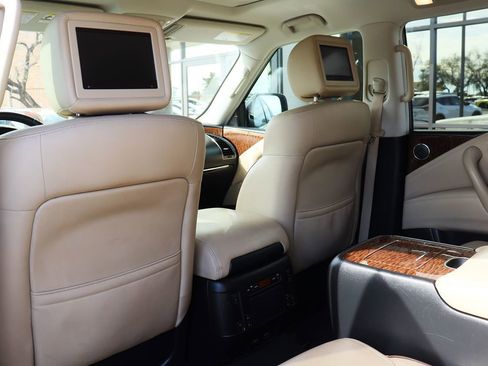 Used 2019 Nissan Armada Platinum w/ Captain's Chairs Package image 33
