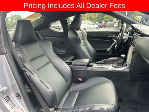 Used 2020 Toyota 86 RWD image 16