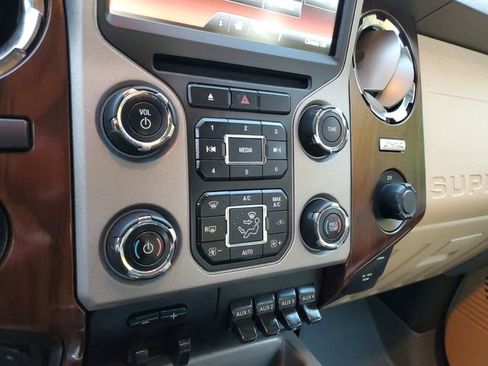 Used 2016 Ford F250 Lariat w/ Lariat Ultimate Package image 23