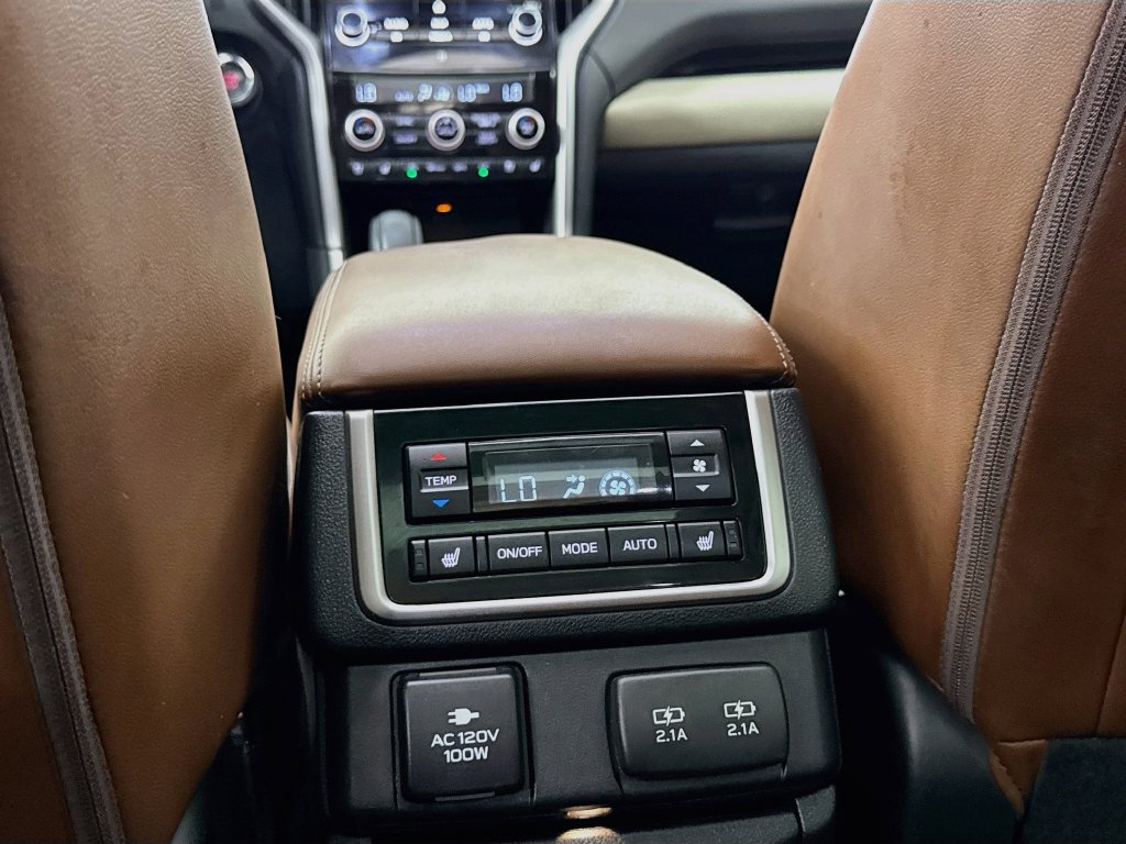 Used 2019 Subaru Ascent Touring w/ Popular Package #3 AWD/4WD image 33