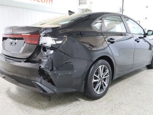 Used 2023 Kia Forte LXS image 6