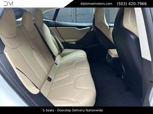 Used 2015 Tesla Model S 90D image 21