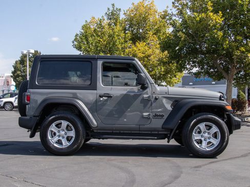 Used 2023 Jeep Wrangler Freedom Edition image 8
