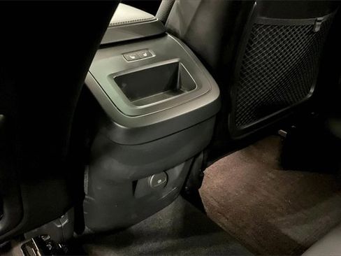 Certified 2023 Volvo XC60 B5 Plus w/ Climate Package image 33
