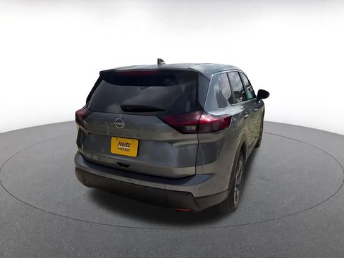 Used 2025 Nissan Rogue SV FWD image 15