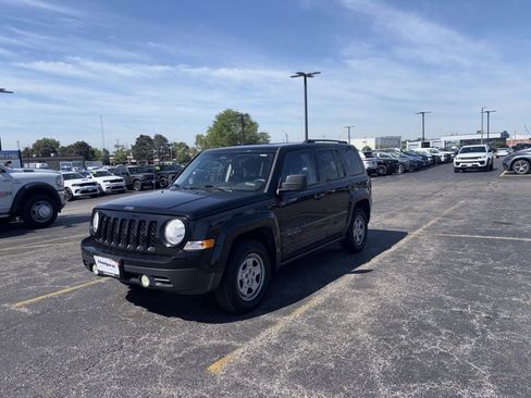 Used 2014 Jeep Patriot Sport FWD image 8