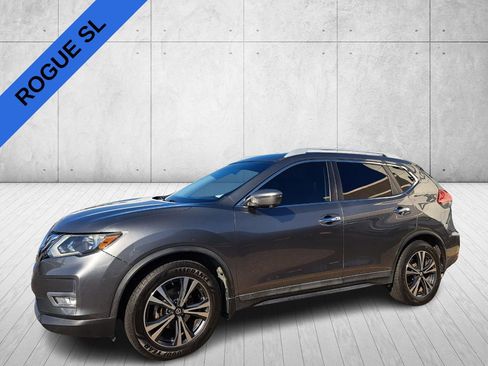 Used 2017 Nissan Rogue SL image 9