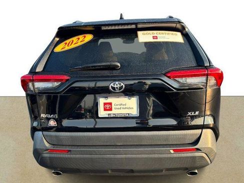 Certified 2022 Toyota RAV4 XLE FWD image 5
