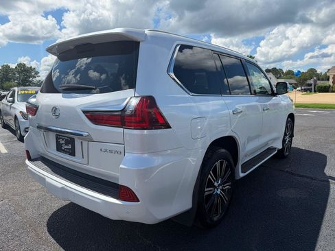 Used 2019 Lexus LX 570 4WD w/ Luxury Package image 5