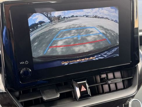 Used 2025 Toyota Corolla LE FWD image 16