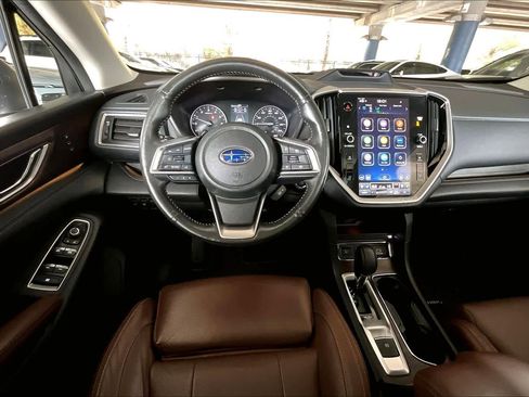 Used 2023 Subaru Ascent Touring image 5