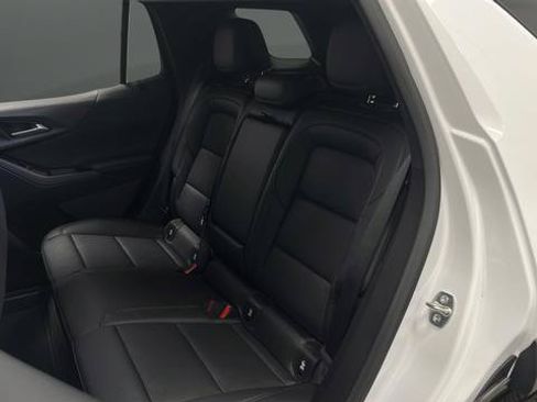 New 2026 Chevrolet Equinox LT w/ Convenience Package II AWD/4WD image 23