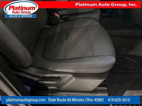 Used 2020 Chevrolet Silverado 1500 Custom Trail Boss w/ Custom Convenience Package AWD/4WD image 36