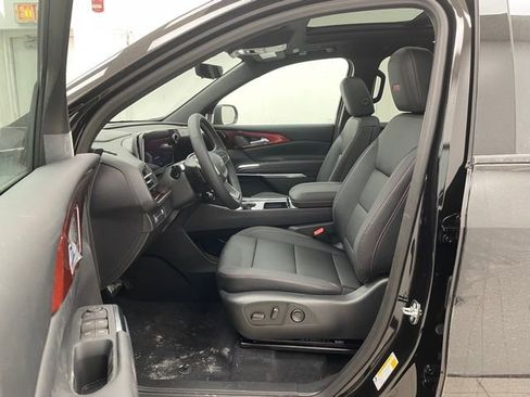 New 2026 Chevrolet Traverse Z71 w/ Driver Confidence Package image 9