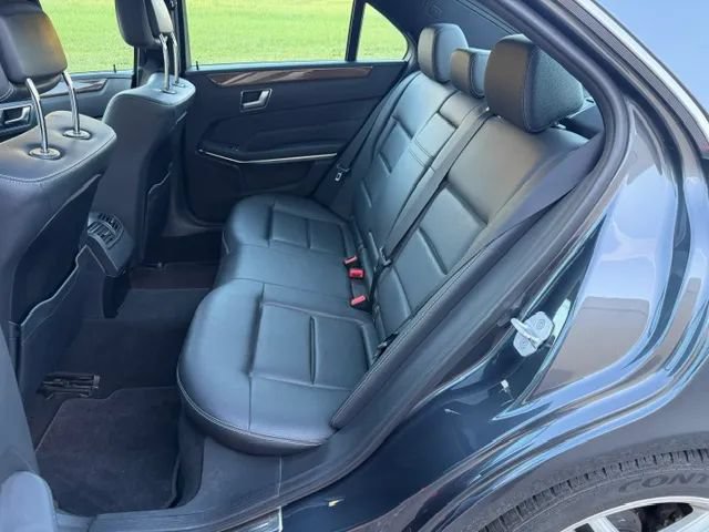 Used 2014 Mercedes-Benz E 350 4MATIC Sedan image 25