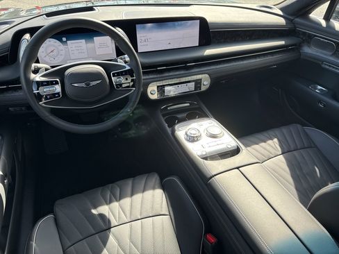 Used 2025 Genesis G90 3.5T image 18