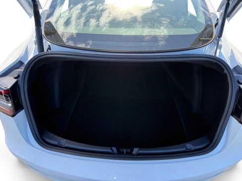 Used 2023 Tesla Model 3 Standard Range RWD image 17