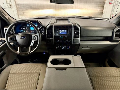 Used 2018 Ford F150 XLT RWD image 12