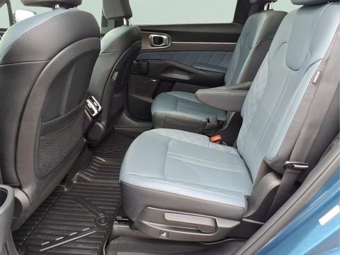 Used 2025 Kia Sorento SX Prestige image 21