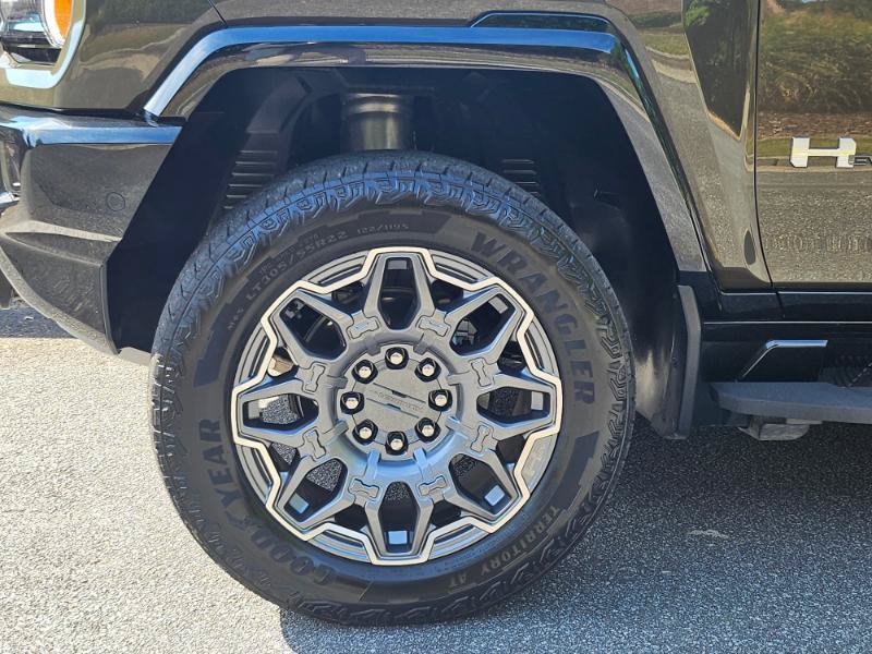 Used 2025 GMC Hummer EV 3X AWD/4WD image 16