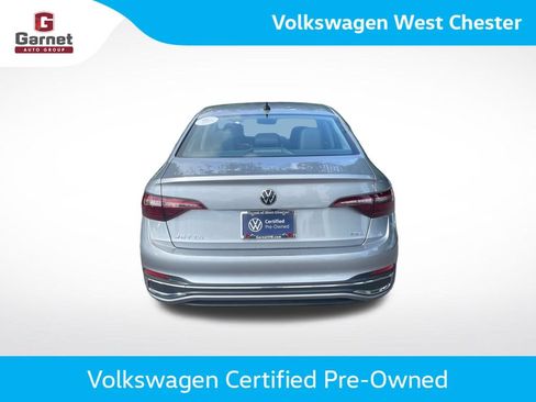 Certified 2024 Volkswagen Jetta SEL FWD image 4