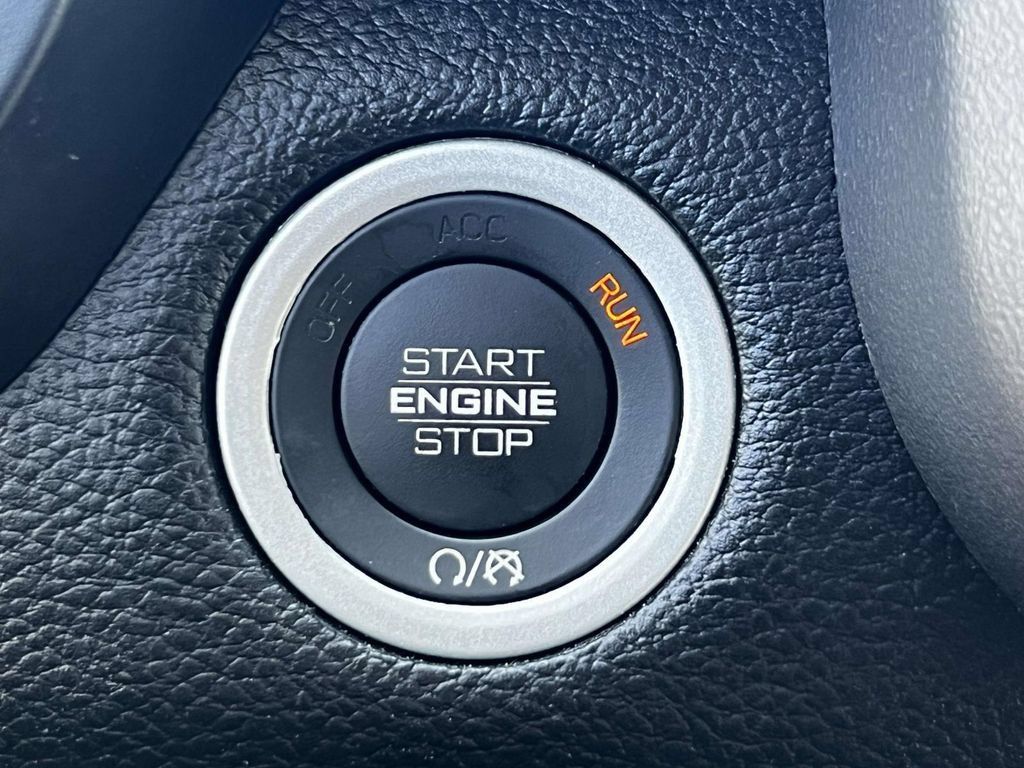 Used 2023 RAM 1500 Big Horn AWD/4WD image 24