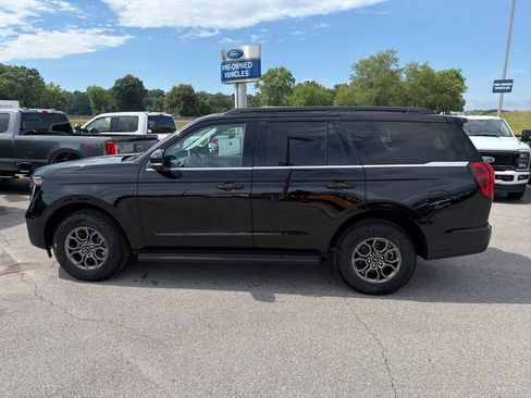New 2026 Ford Expedition Active RWD image 8