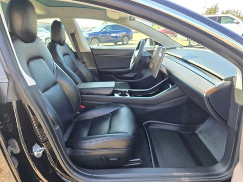 Used 2020 Tesla Model 3 RWD image 12