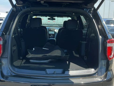 Used 2018 Ford Explorer Sport w/ Equipment Group 401A AWD/4WD image 31