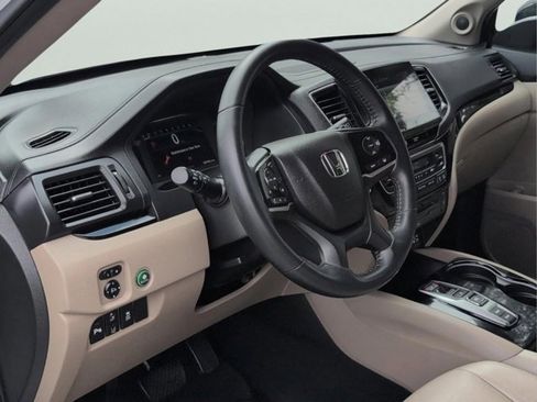 Used 2022 Honda Pilot Touring image 32