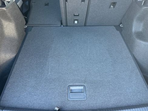 Used 2023 Volkswagen ID.4 S image 15