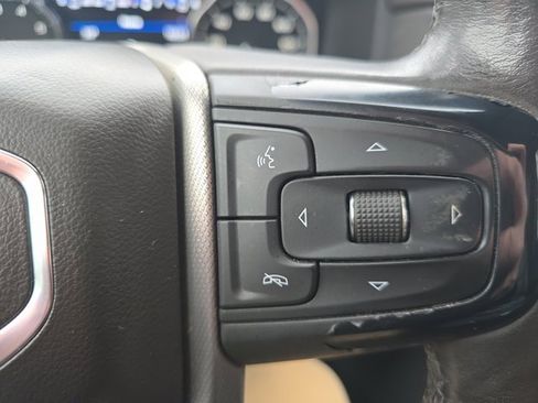 Used 2021 GMC Yukon XL Denali w/ Denali Premium Package image 34