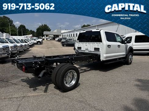New 2025 Ford F450 XLT w/ XLT Value Package image 8