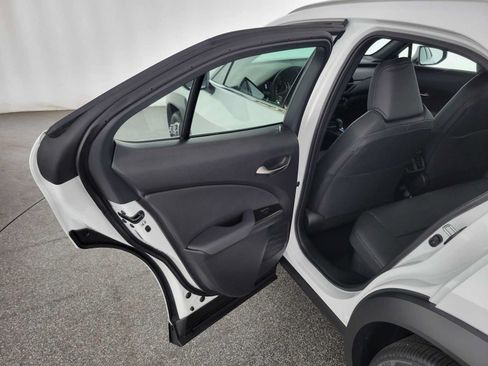 Certified 2026 Lexus UX 300h FWD image 15