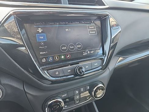 Used 2021 Chevrolet TrailBlazer LT w/ Convenience Package image 10