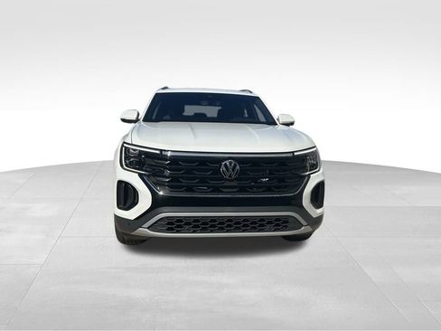 New 2026 Volkswagen Atlas Cross Sport SE FWD image 8