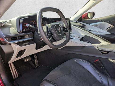 Used 2021 Chevrolet Corvette 3LT w/ Z51 Performance Package image 9