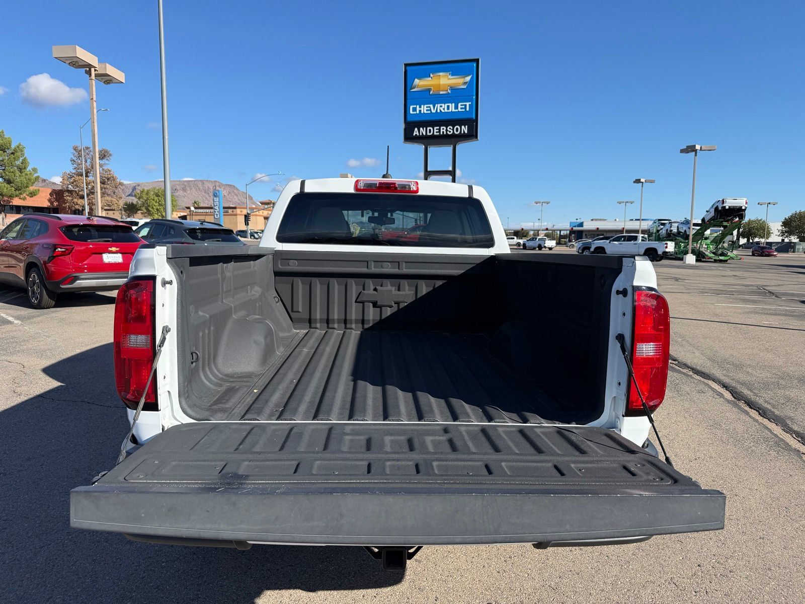 Used 2020 Chevrolet Colorado LT AWD/4WD image 32