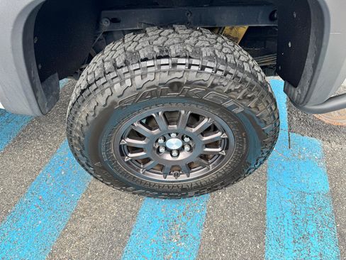 Used 2019 Chevrolet Colorado ZR2 w/ Colorado ZR2 Bison Edition image 38