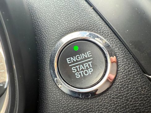 Used 2021 Ford EcoSport SES w/ Interior Protection Package image 19