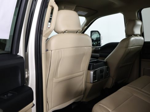 Used 2017 Ford F250 Lariat w/ Lariat Value Package image 61