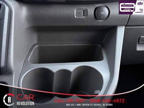 Used 2024 Ford Transit 350 XLT image 28